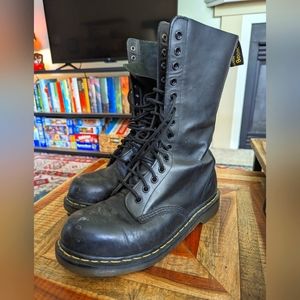 Doc Martens 14 Eye Steel Toe